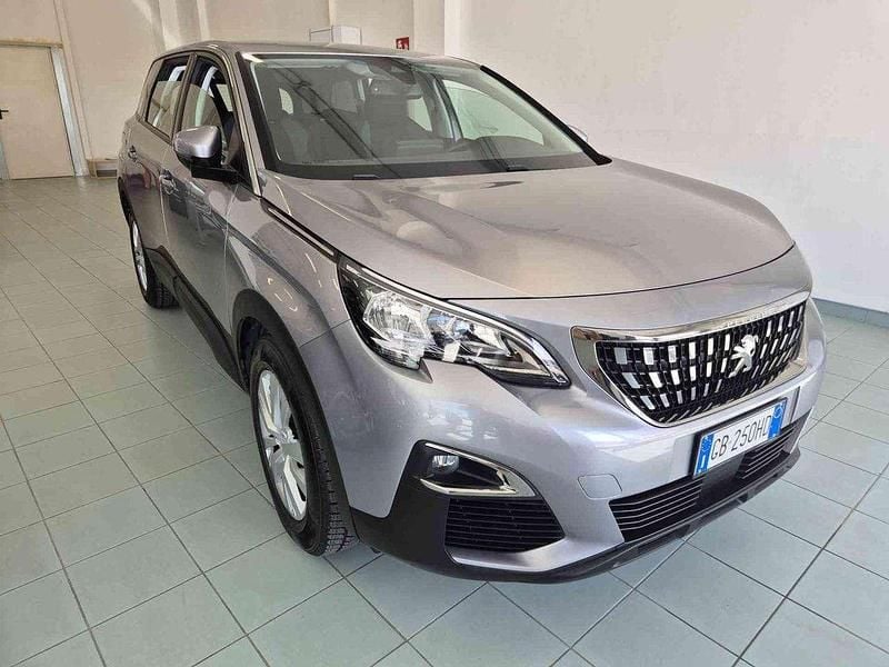 Usata Peugeot 5008 Business-Line 131 CV (96 kW) 2020 Argento metallizzato SUV