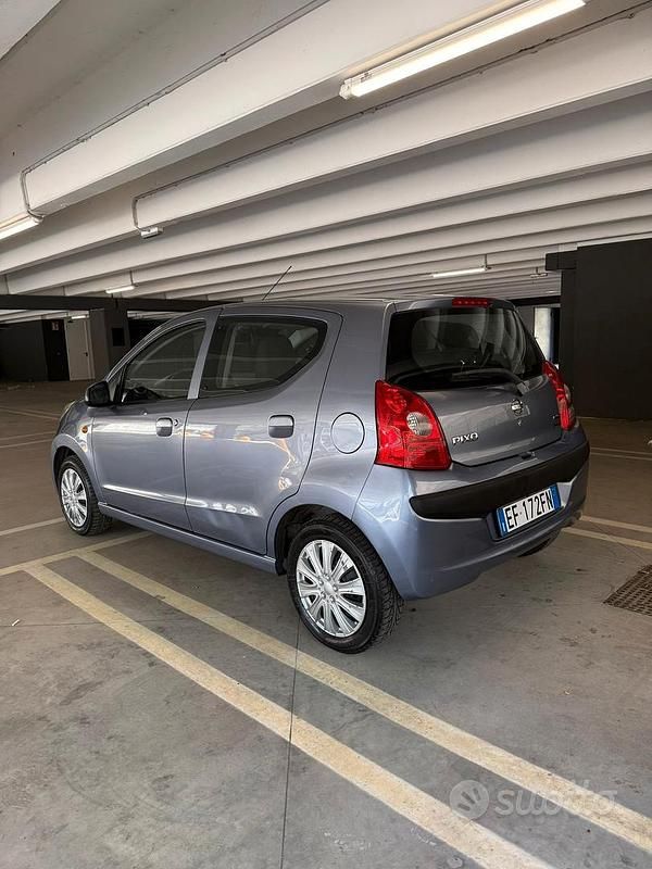 Usata Nissan Pixo 68 CV (50 kW) 2010 Blu Utilitaria
