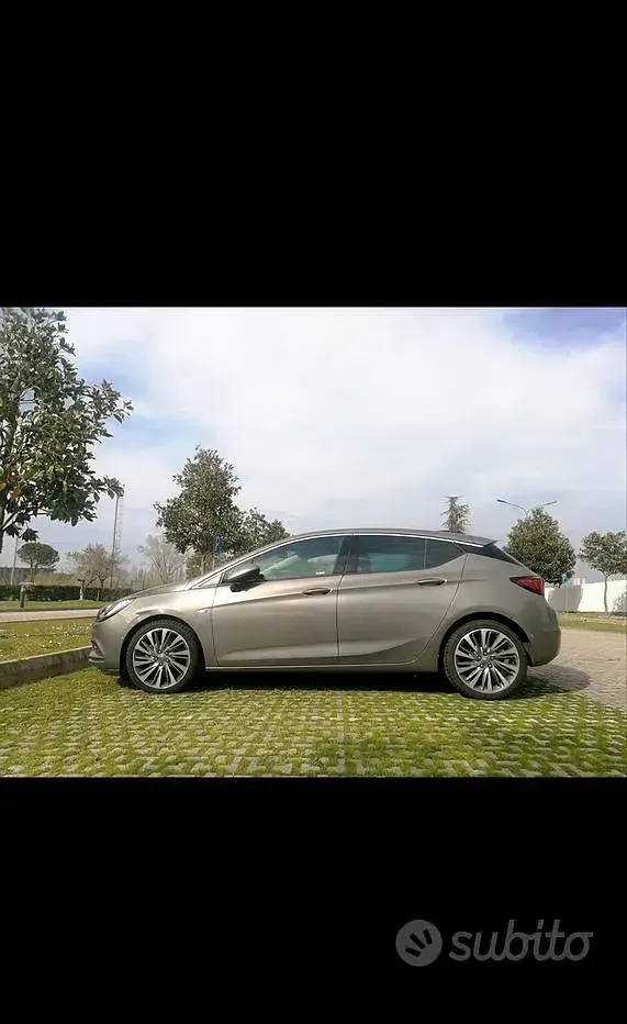 Usata Opel Astra Innovation 136 CV (100 kW) 2015 Berlina
