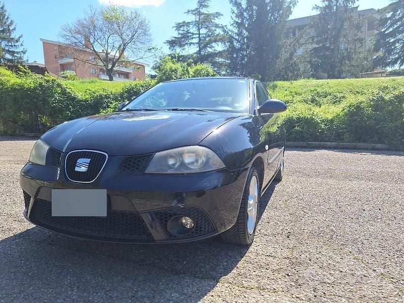 Usata Seat Ibiza 85 CV (62 kW) 2008 Nero Berlina