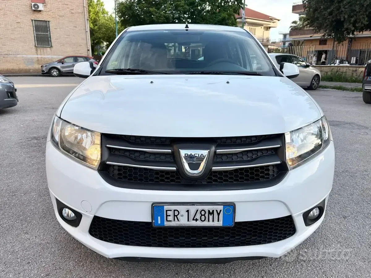 Usata Dacia Sandero 72 CV (52 kW) 2013 Bianco Berlina