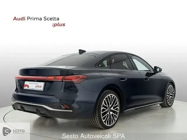 Nuova Audi A5 Sportback Edition .1 204 CV (150 kW) 2025 Blu firmamento metallizzato Utilitaria