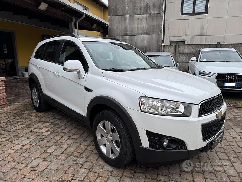 Usata Chevrolet Captiva LT 163 CV (119 kW) 2011 Bianco SUV