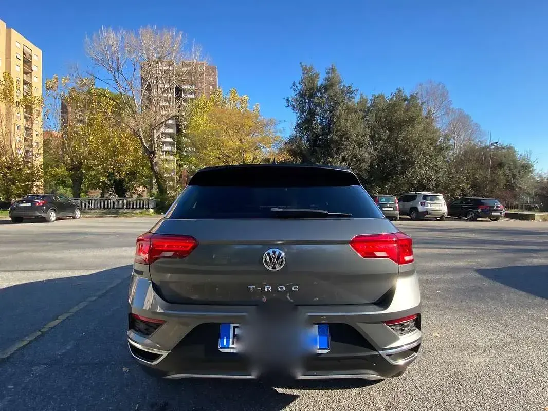 Usata VW T-Roc Style 116 CV (85 kW) 2018 Grigio SUV