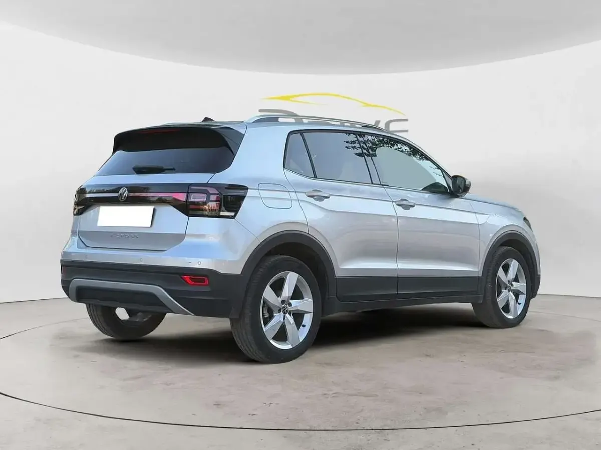 Usata VW T-Cross Advance 110 CV (80 kW) 2022 Argento SUV