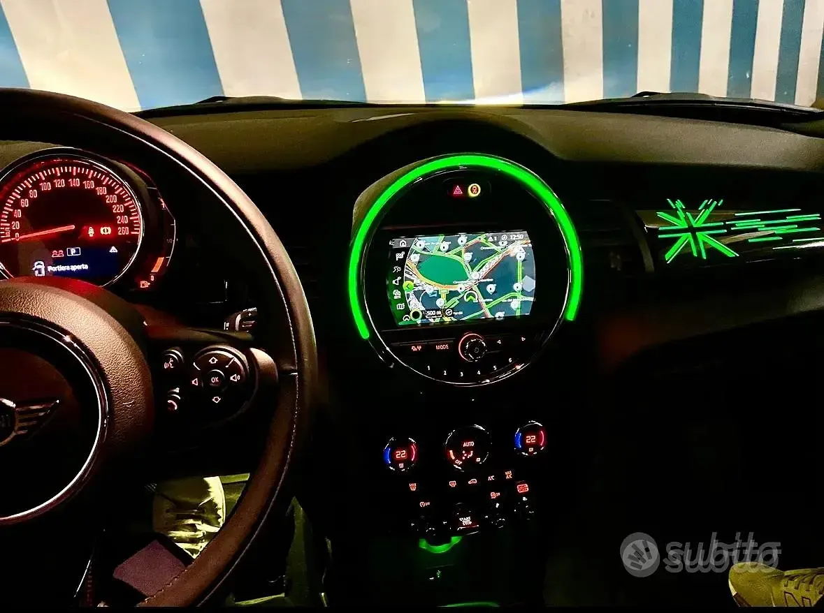 Usata Mini Cooper D Hype 116 CV (85 kW) 2018 Utilitaria