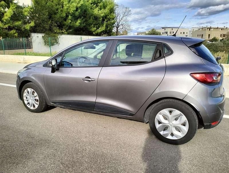 Usata Renault Clio IV 75 CV (55 kW) 2013 Berlina