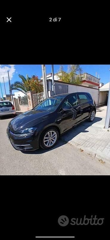 Usata VW Golf VII 110 CV (80 kW) 2017 Nero Utilitaria