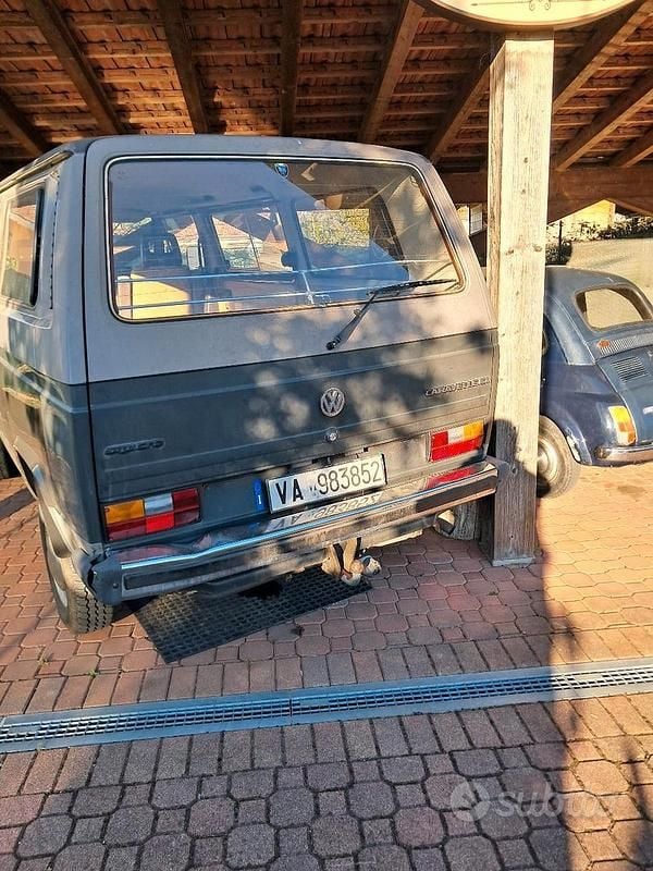 Usata VW Caravelle 1988 Marrone Monovolume