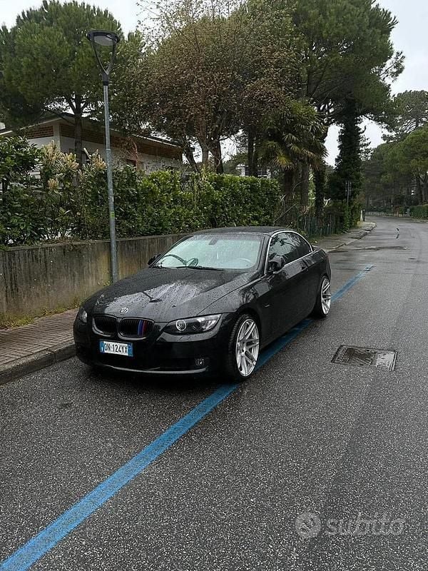 Usata BMW 320 Cabriolet Efficient Dynamics 2008 Nero Cabrio