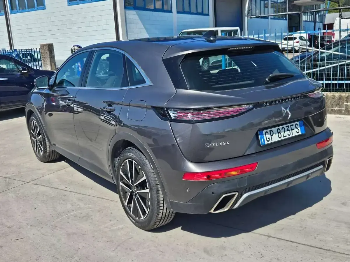 Usata DS Automobiles DS7 Crossback Bastille 181 CV (133 kW) 2023 Grigio SUV