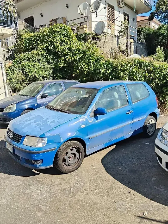 Usata VW Polo Comfortline 75 CV (55 kW) 2001 Blu Berlina