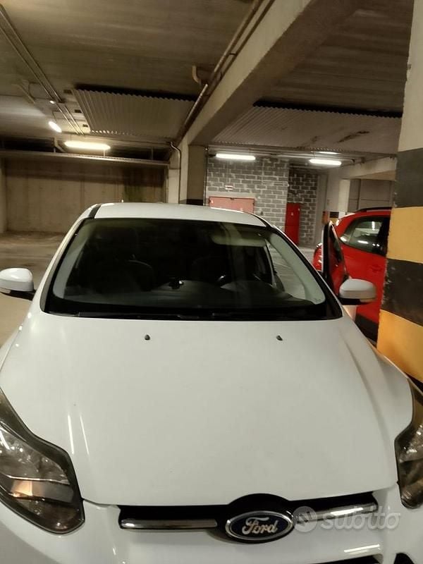 Usata Ford Focus 163 CV (119 kW) 2012 Bianco Berlina