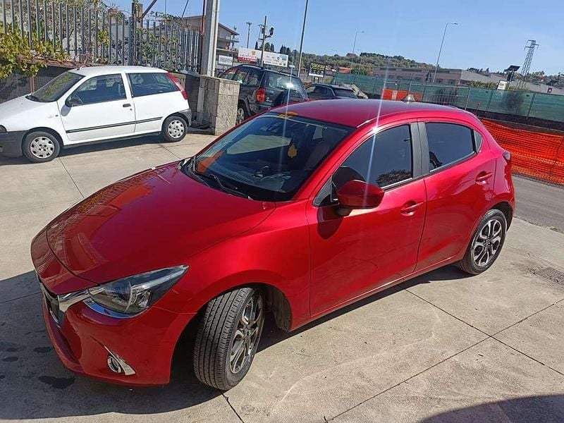 Usata Mazda 2 Inclusive 103 CV (75 kW) 2015 Berlina