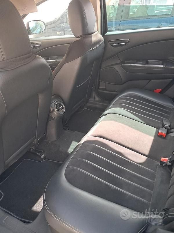 Usata Lancia Delta 120 CV (88 kW) 2011 Nero Utilitaria