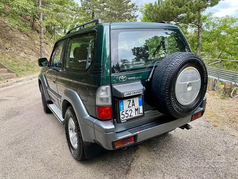 Usata Toyota Land Cruiser 165 CV (121 kW) 2001 Verde SUV