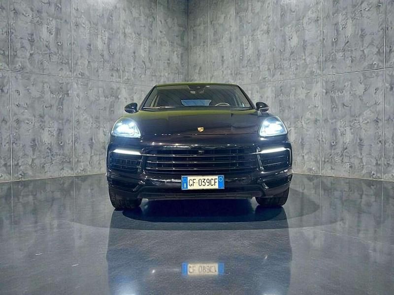Usata Porsche Cayenne Coupe 340 CV (250 kW) 2021 Nero Coupé
