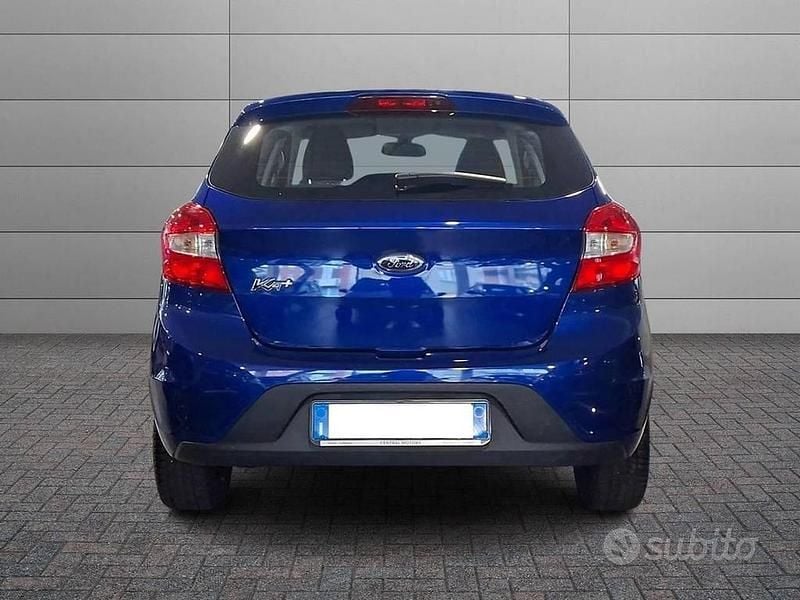 Usata Ford Ka 71 CV (52 kW) 2017 Blu Berlina