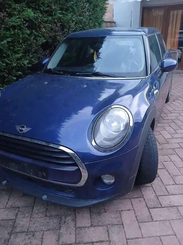 Usata Mini ONE 102 CV (75 kW) 2017 Utilitaria