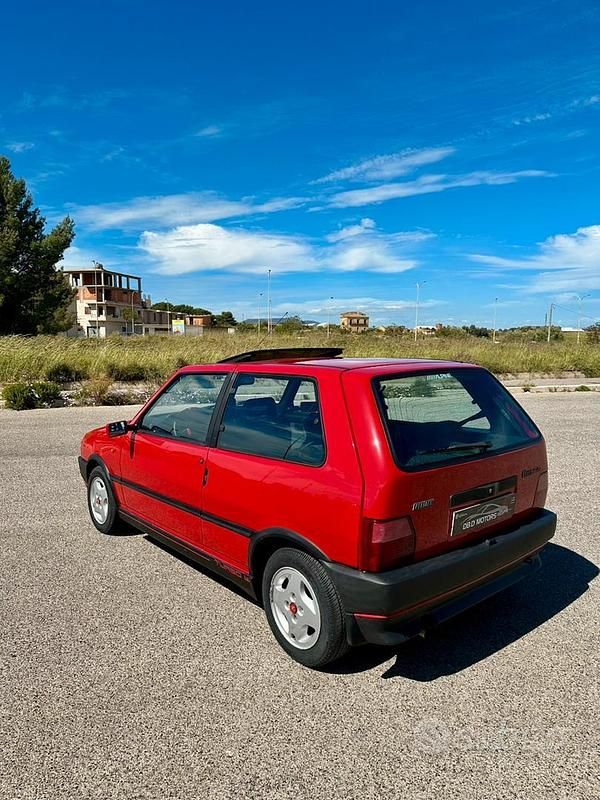 Usata Fiat Uno Racing 116 CV (85 kW) 1992 Rosso Utilitaria