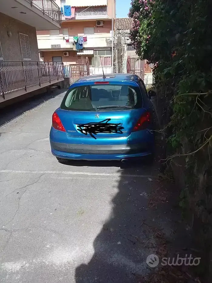 Usata Peugeot 207 90 CV (66 kW) 2007 Blu Berlina