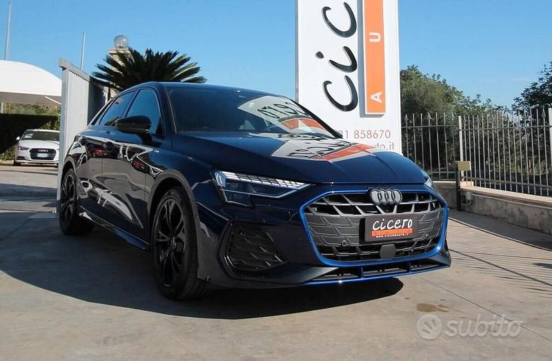 Nuova Audi A3 S-Line 150 CV (110 kW) 2025 Blu Berlina