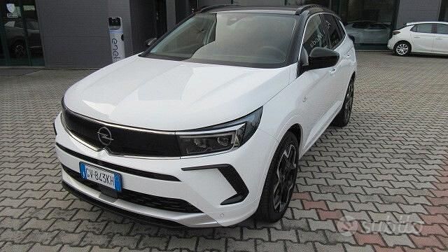 Bianco Usata 2024 Opel Grandland X Ultimate SUV | 27.900 € (Cara) - Immagine 1/4