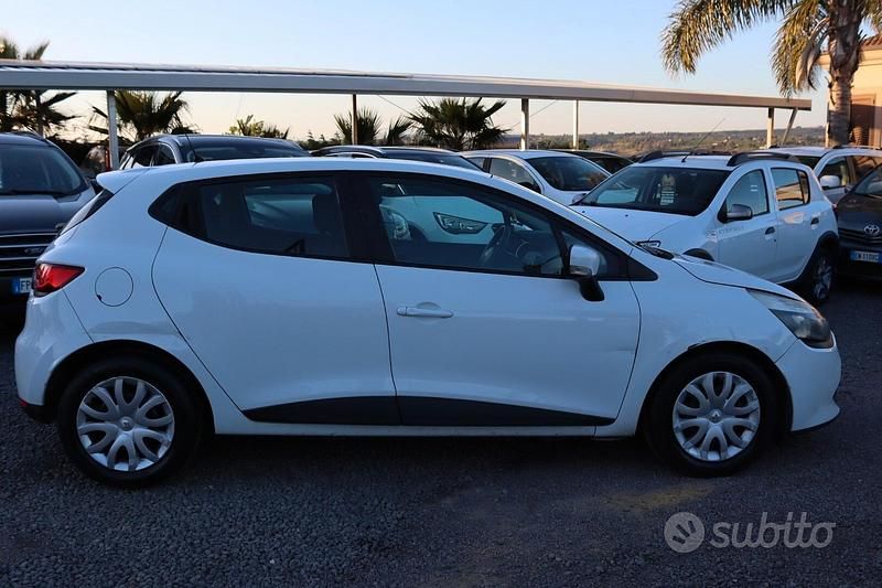 Usata Renault Clio IV 75 CV (55 kW) 2014 Bianco Berlina