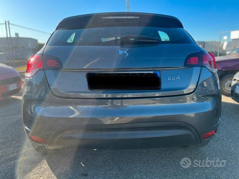 Usata DS Automobiles DS4 So Chic 120 CV (88 kW) 2016 Grigio Utilitaria