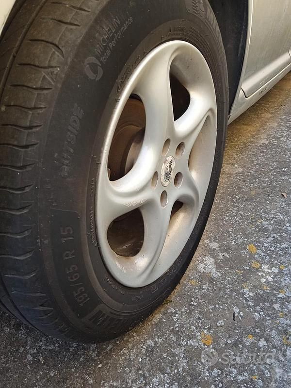 Usata VW Golf IV 110 CV (80 kW) 2000 Grigio Berlina