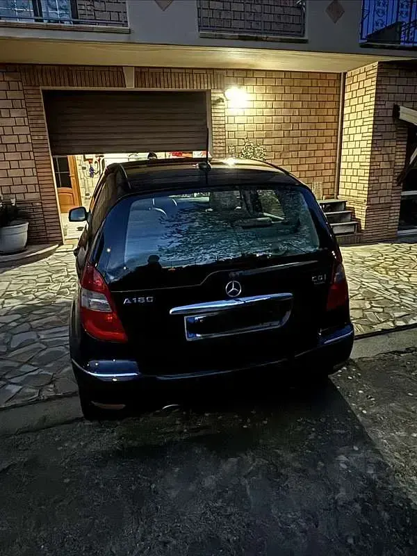 Usata Mercedes A180 Elegance 109 CV (80 kW) 2011 Utilitaria
