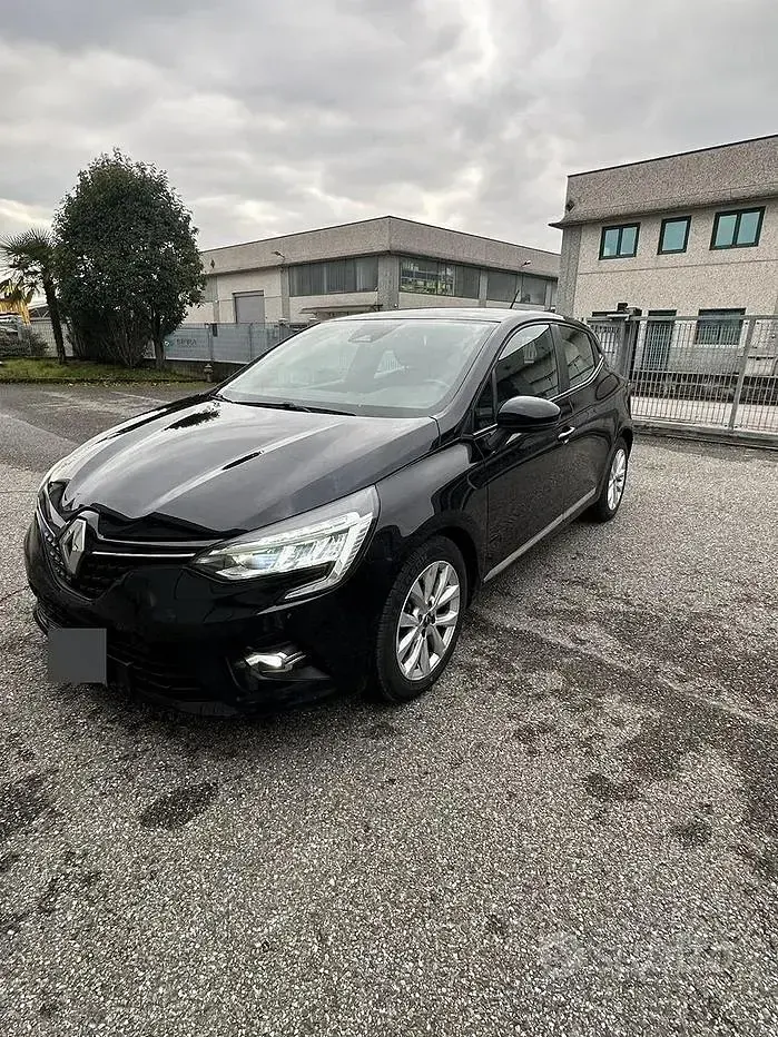 Usata Renault Clio V 101 CV (74 kW) 2020 Nero Berlina