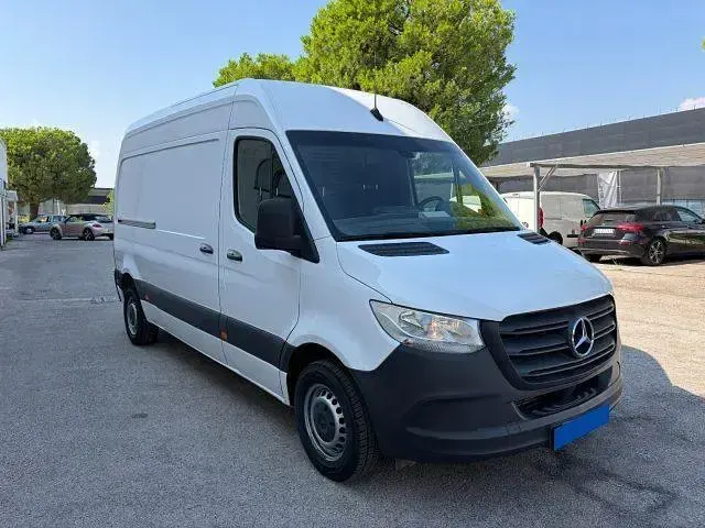 Usata Mercedes Sprinter 114 CV (83 kW) 2021 Bianco Furgone