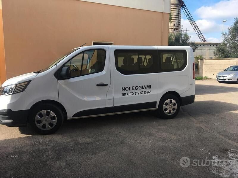 Usata Renault Trafic 150 CV (110 kW) 2024 Bianco Monovolume
