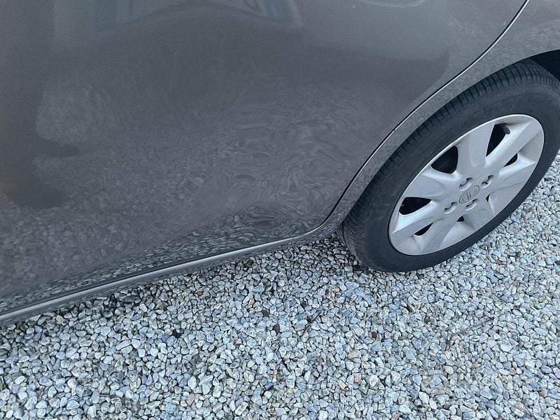 Usata Nissan Micra Acenta 80 CV (58 kW) 2013 Marrone Utilitaria