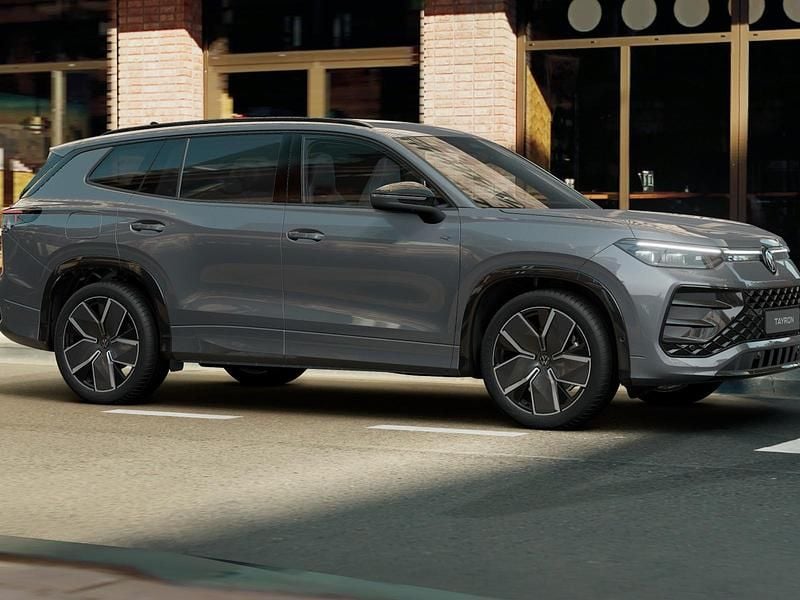 Nuova VW Tayron R-line Plus 193 CV (141 kW) 2026 Dolphin grey metallizzato SUV