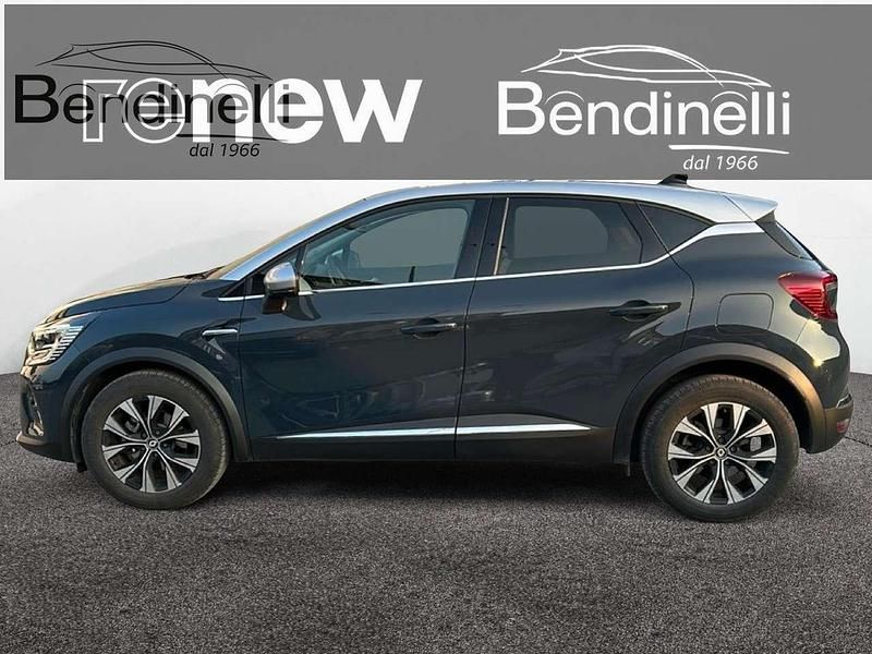 Usata Renault Captur Techno 159 CV (116 kW) 2023 Blu/azzurro SUV