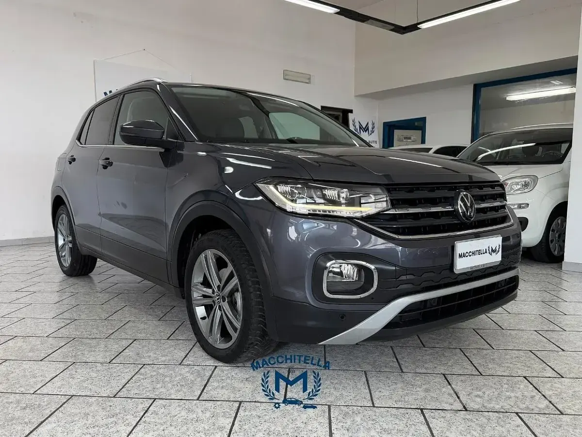 Usata VW T-Cross Style 150 CV (110 kW) 2022 Grigio SUV