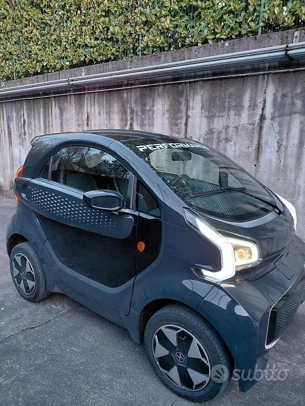 Nero Usata 2024 XEV Yoyo Due volumi | 8750 € - Immagine 1/4