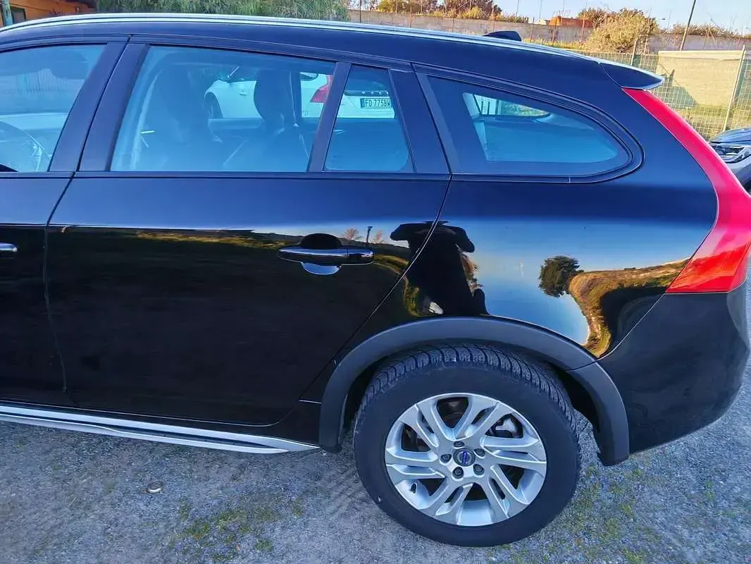 Usata Volvo V60 CC 150 CV (110 kW) 2018 Station wagon