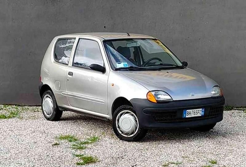 Usata Fiat 600 39 CV (28 kW) 2000