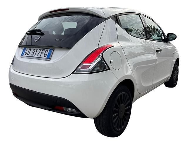 Usata Lancia Ypsilon S 69 CV (50 kW) 2020 Bianco(met.) Utilitaria
