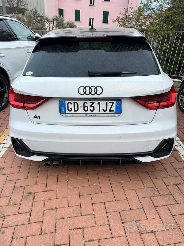 Usado Audi A1 Ambiente 110 CV (80 kW) 2020 Blanco SUV