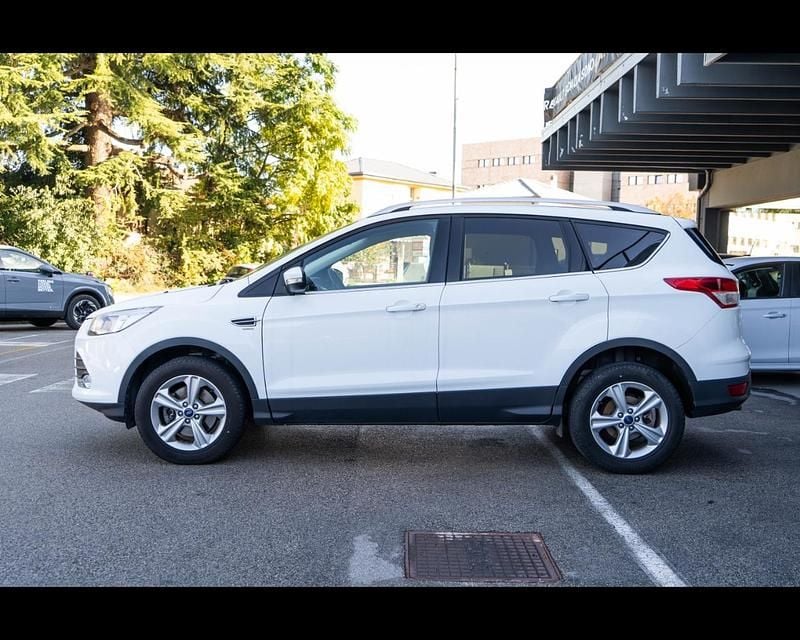Usata Ford Kuga Business Edition 120 CV (88 kW) 2015 Bianco SUV