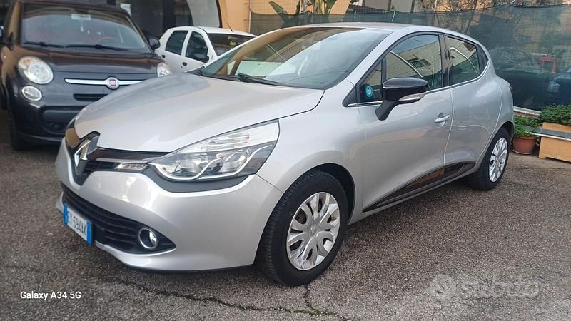 Usata Renault Clio IV 75 CV (55 kW) 2015 Grigio Berlina