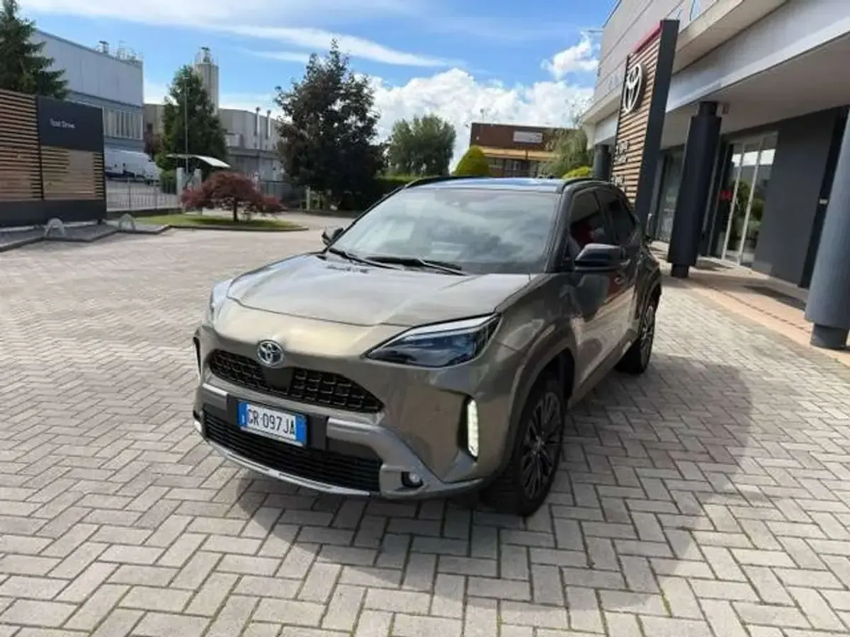 Usata Toyota Yaris Cross 116 CV (85 kW) 2023 Bronzo SUV