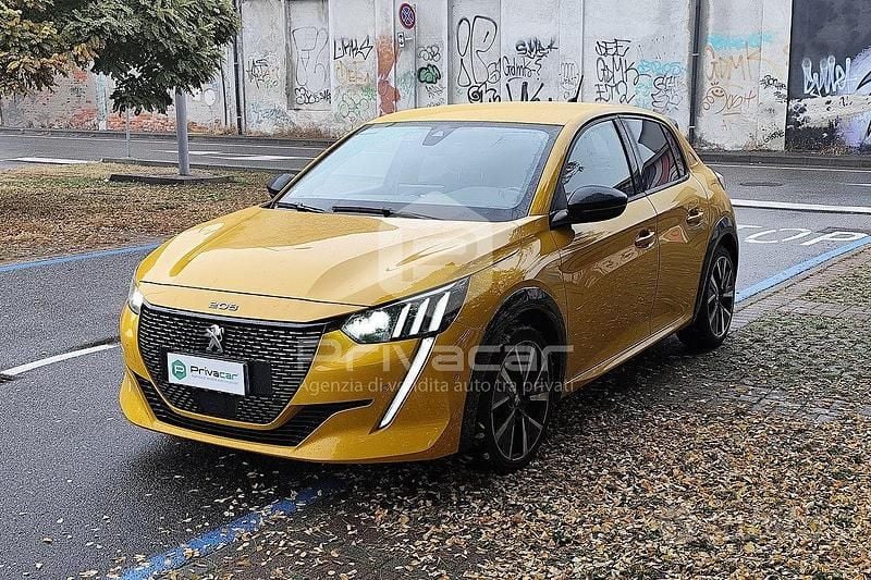 Usata Peugeot 208 GT-line 101 CV (74 kW) 2020 Giallo Utilitaria