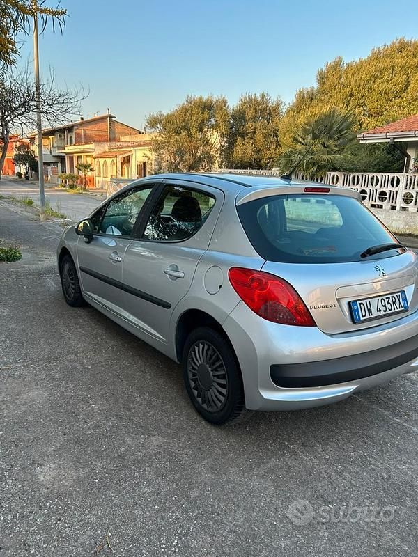 Usata Peugeot 207 2009 Grigio Utilitaria