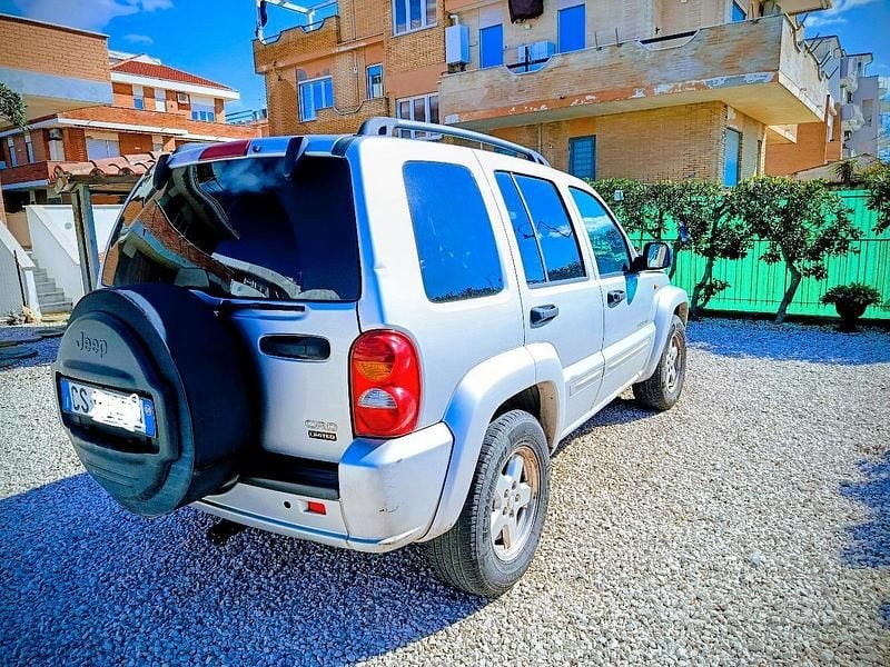 Usata Jeep Cherokee Limited 143 CV (105 kW) 2004 SUV