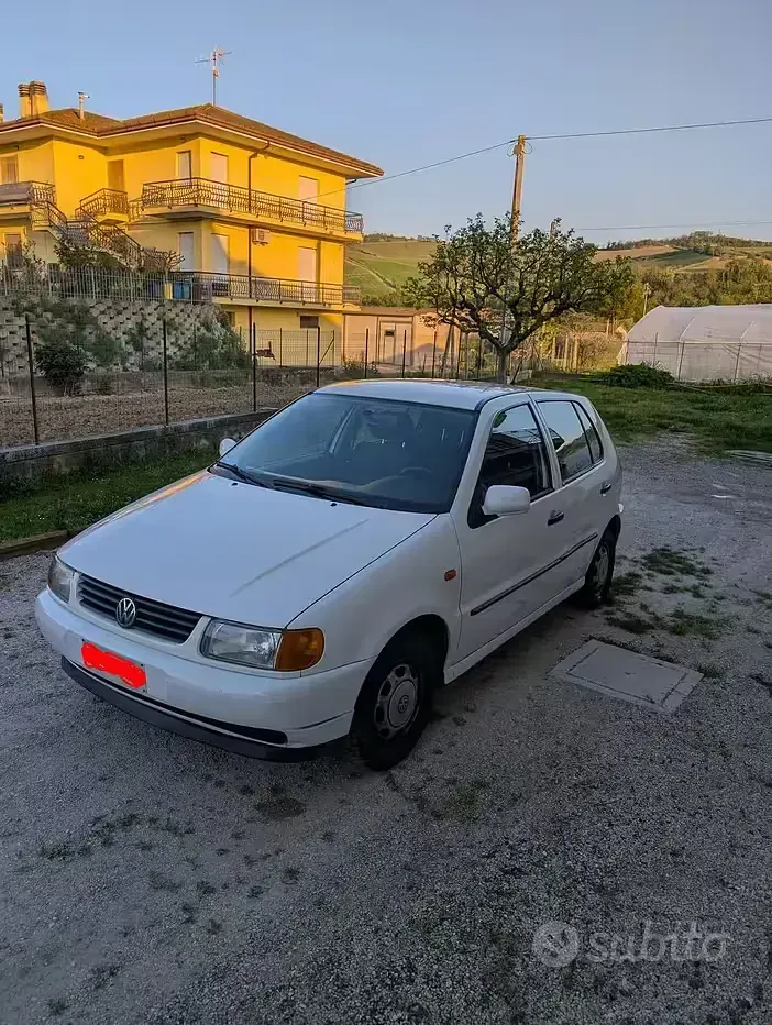 Usata VW Polo 39 CV (28 kW) 1997 Bianco Berlina